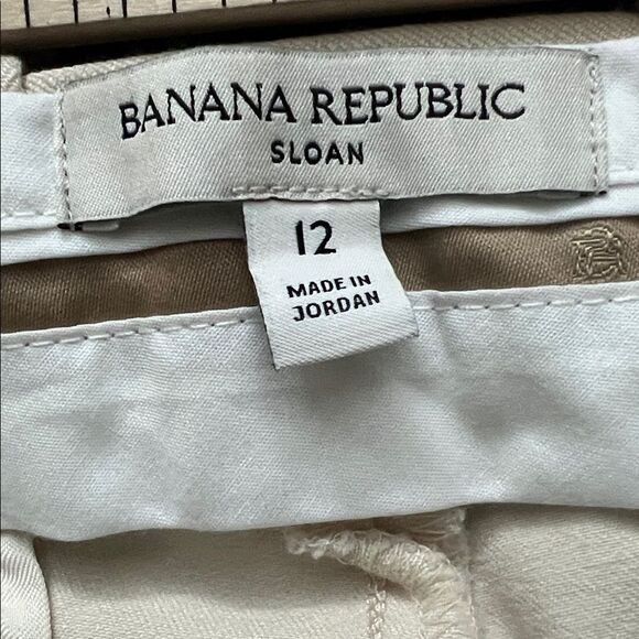 Banana Republic Women's Sloan Fit Tan in Size 12 - Picture 8 of 11